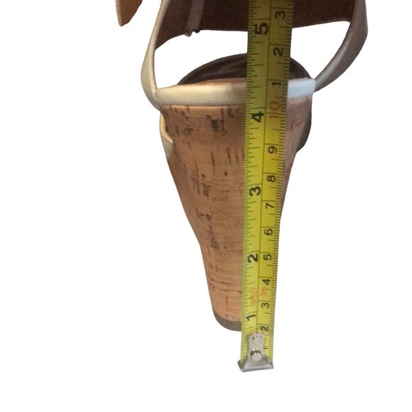 Indigo rd. Women's White Francesca’s Interlaced Strap Wedge Cork Sandals Size 10 - Picture 7 of 7